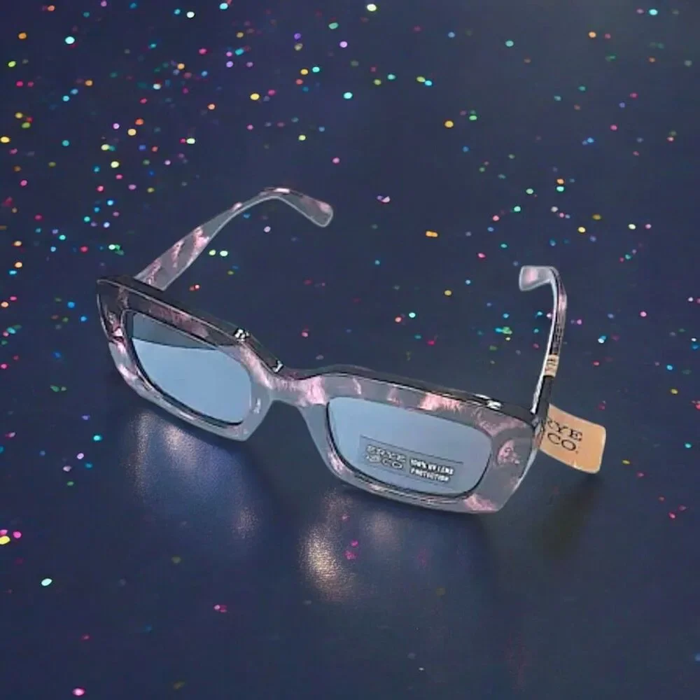 FRYE & CO Chunky Extended Rectangle Sunglasses Brand New With Tags